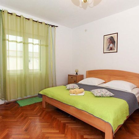 Apartmani Mila Pag Town Εξωτερικό φωτογραφία