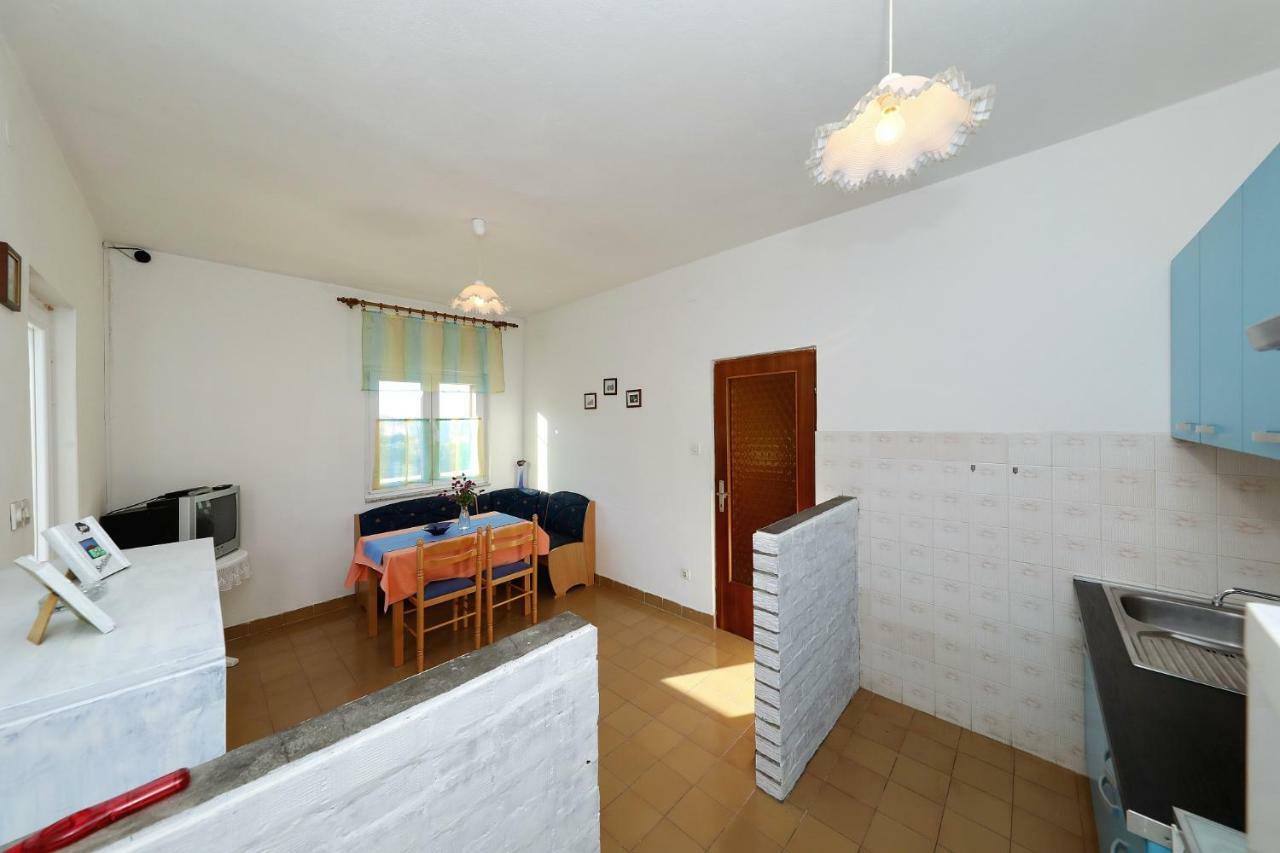 Apartmani Mila Pag Town Εξωτερικό φωτογραφία