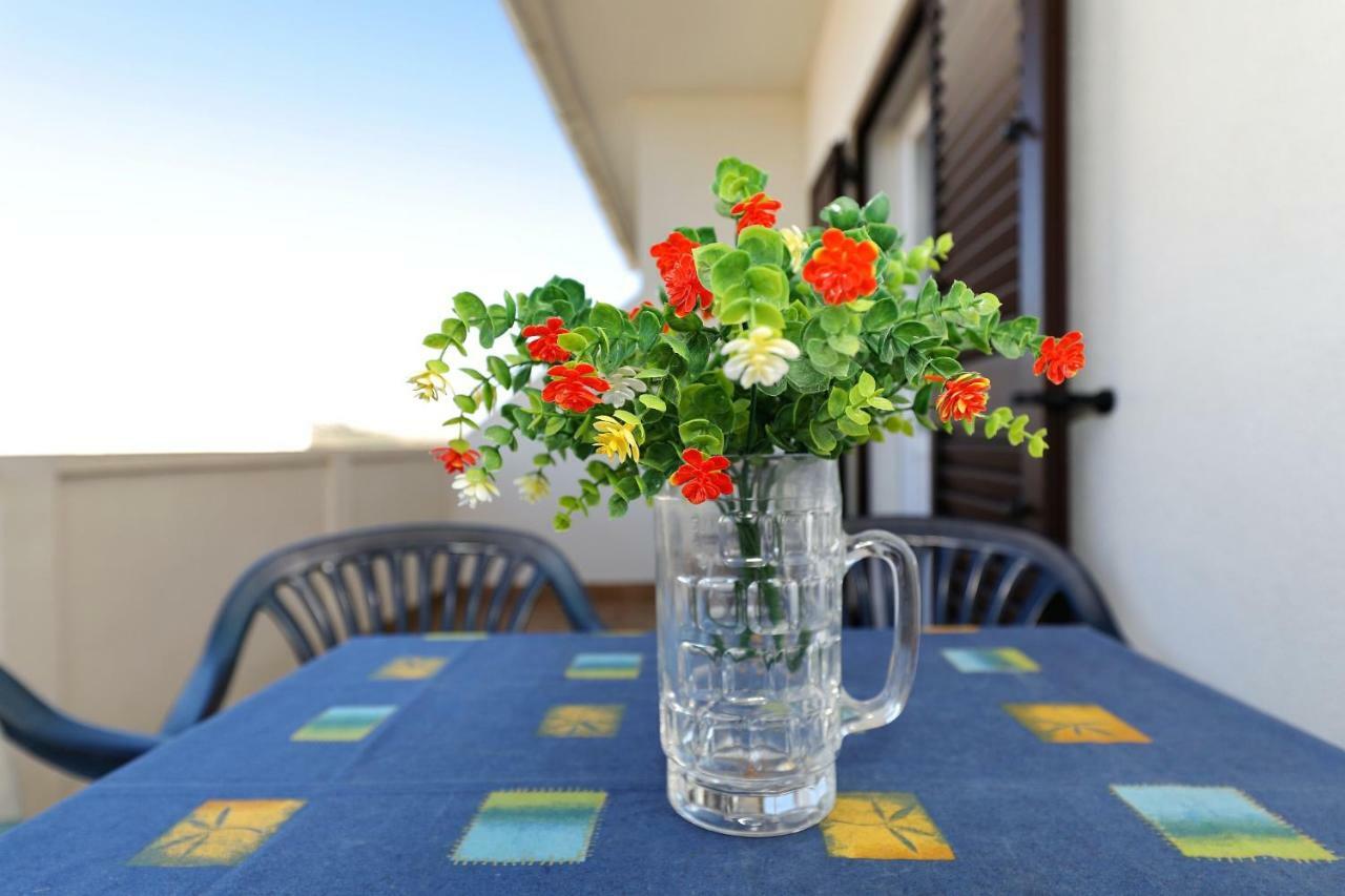 Apartmani Mila Pag Town Εξωτερικό φωτογραφία