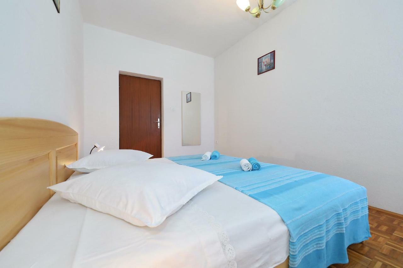 Apartmani Mila Pag Town Εξωτερικό φωτογραφία