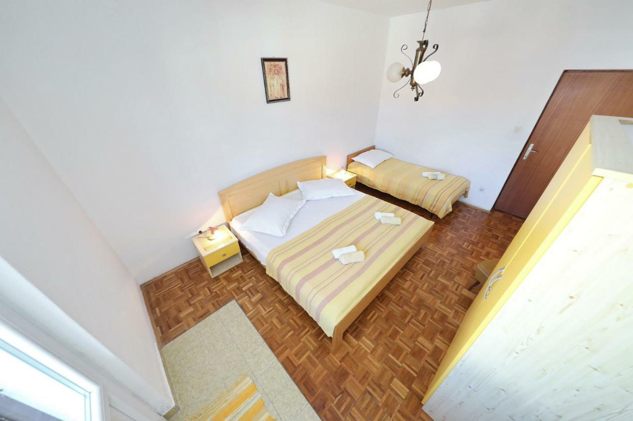 Apartmani Mila Pag Town Εξωτερικό φωτογραφία